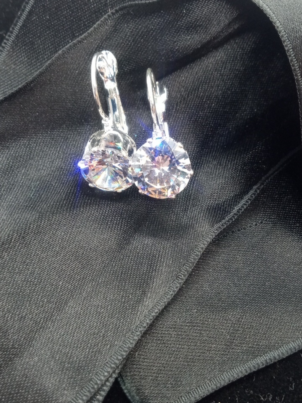 LARGE ZIRCONIA EARRINGS - Picture 6 of 9